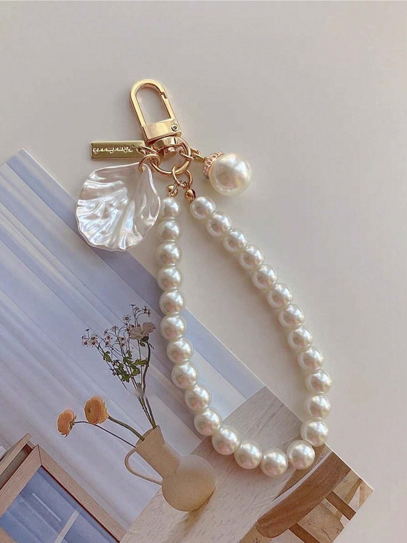 1Pc Women Faux Pearl Beaded Elegant Keychain for Gifts, Wallets, School Bags, Backpacks, and Satchels